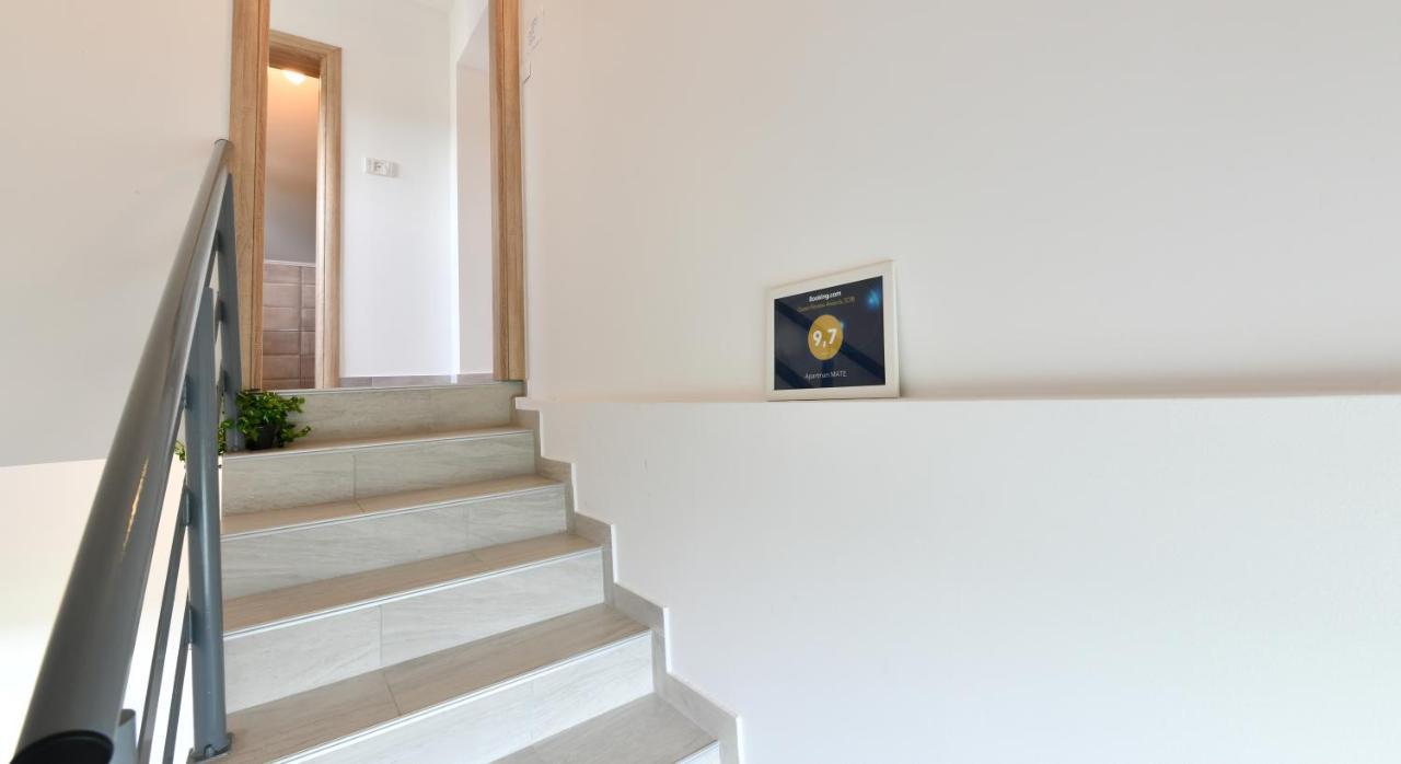 Apartman Mate Rakovica Buitenkant foto