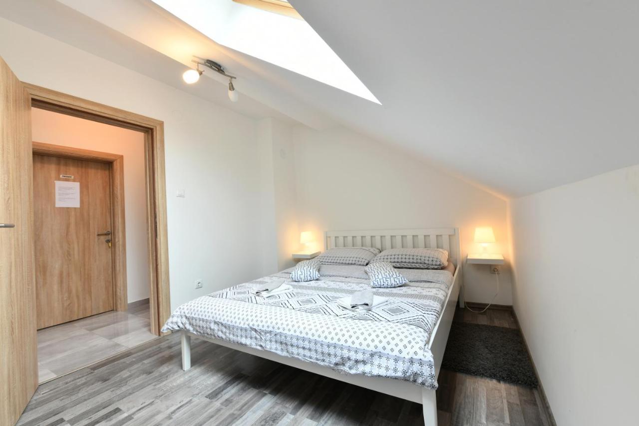 Apartman Mate Rakovica Buitenkant foto