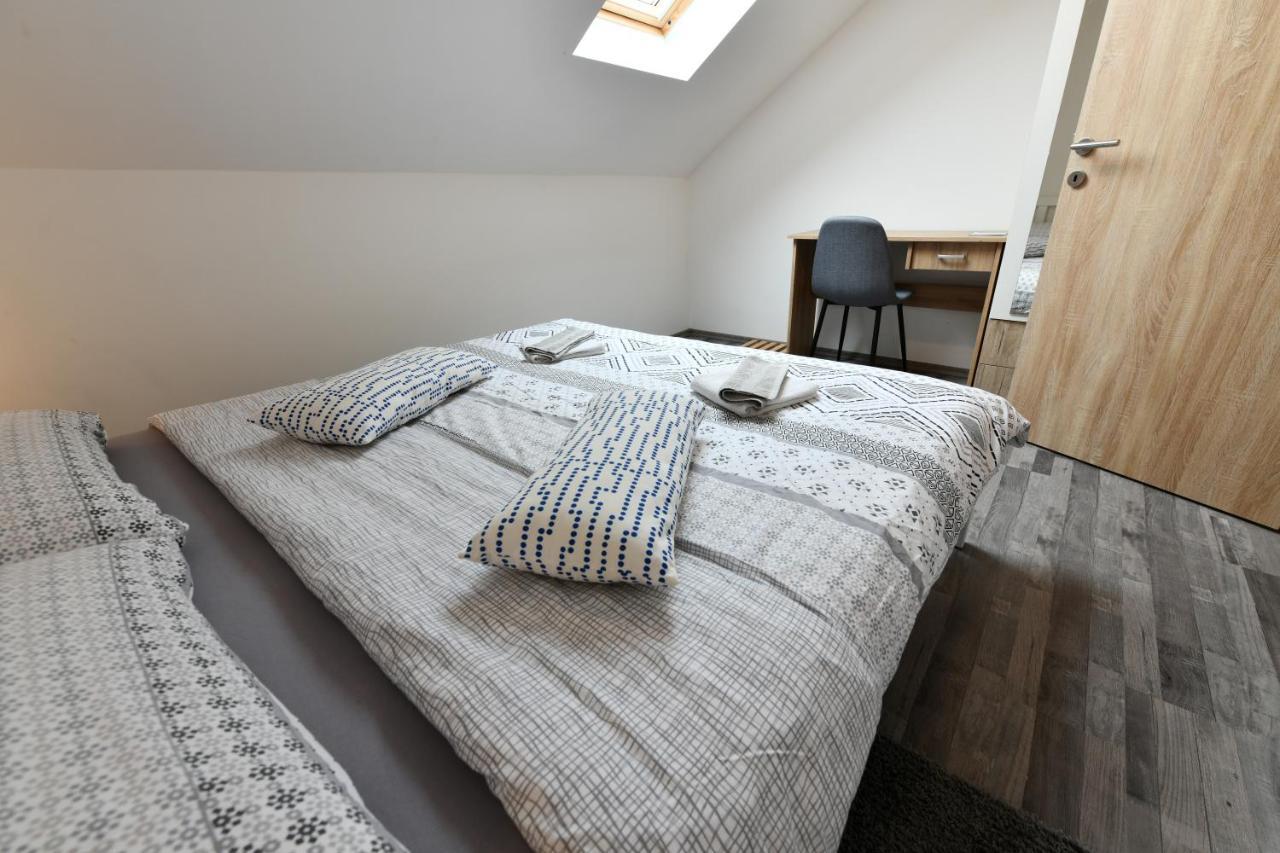 Apartman Mate Rakovica Buitenkant foto