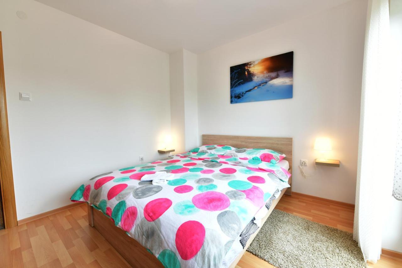 Apartman Mate Rakovica Buitenkant foto