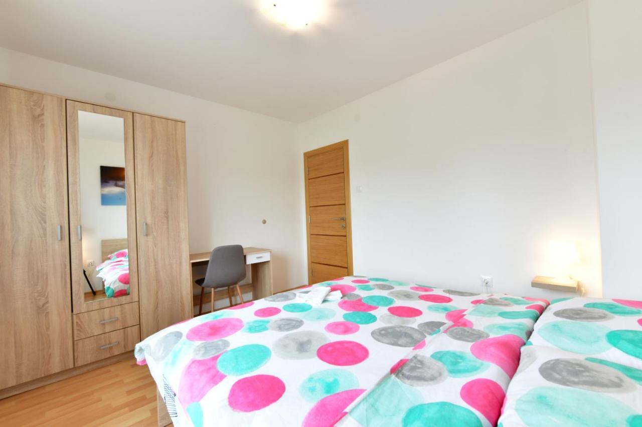 Apartman Mate Rakovica Buitenkant foto