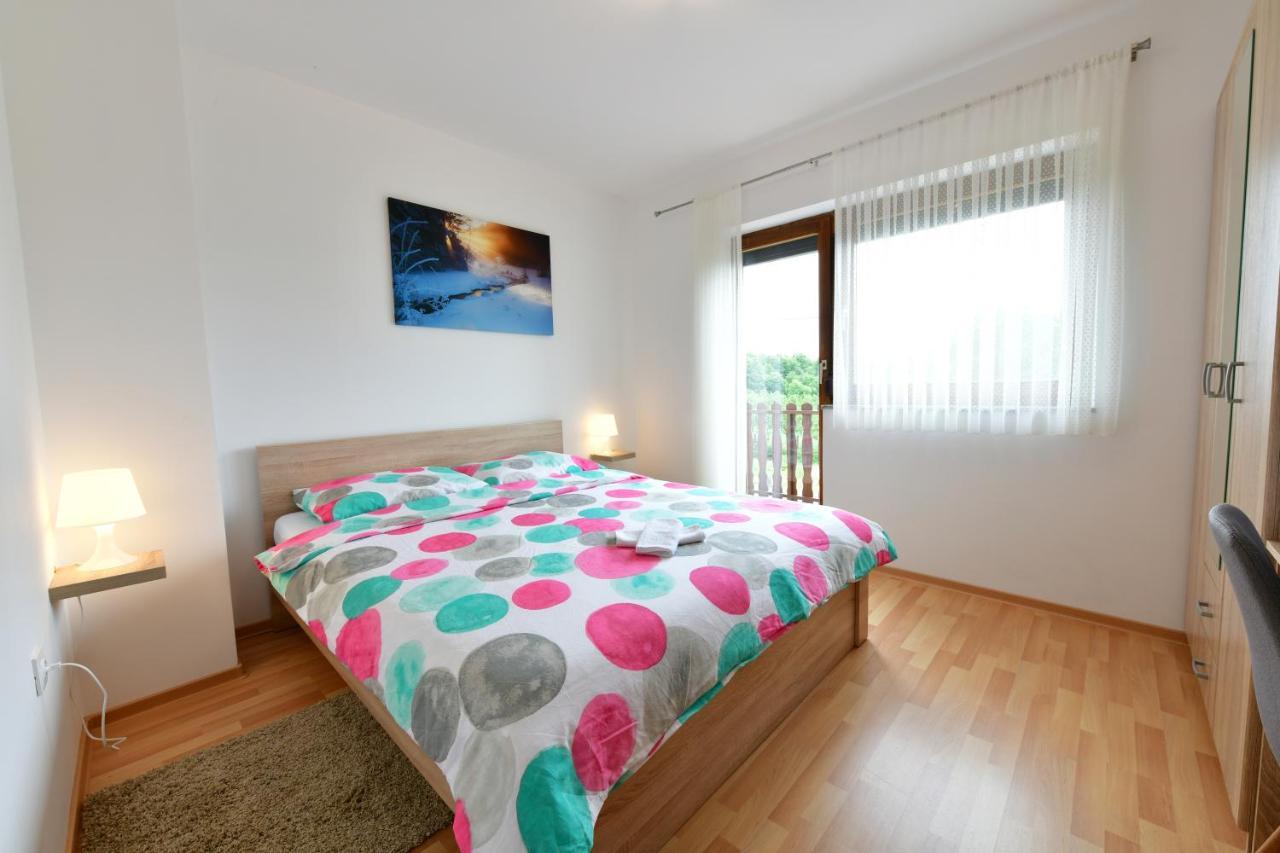 Apartman Mate Rakovica Buitenkant foto